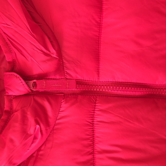 THEREABOUTS GIRLS PLUS SIZE "PACKABLE" RED WINTER COAT SIZE XL 18/20 - Picture 3 of 16